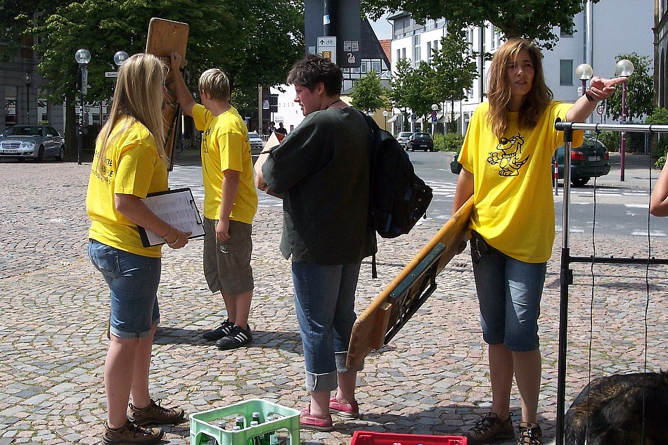 Hunderalley in Osnabrück, Juli 2010, Vorbereitung mit der Helfer-Crew